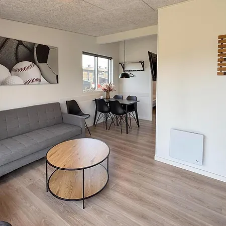 2 Bedroom Awesome In Lejlighed *