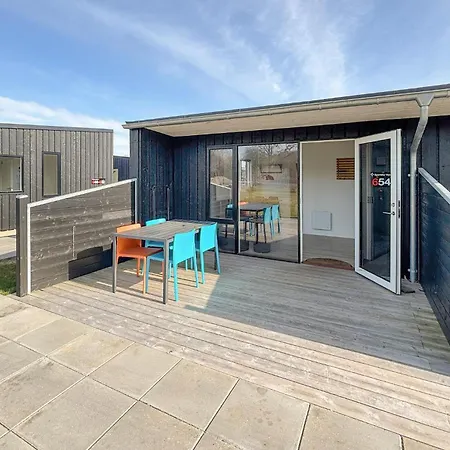2 Bedroom Awesome In Lejlighed